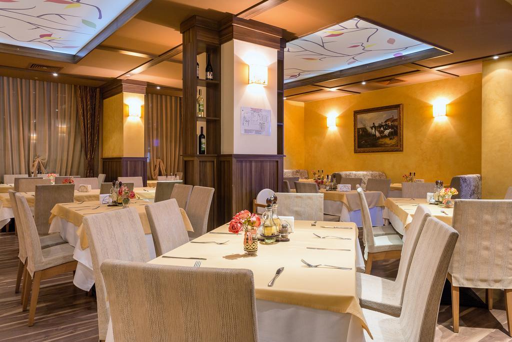 Green Wood Hotel & Spa بانسكو المظهر الخارجي الصورة